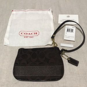 NWT!! Stunning COACH Signature Wristlet!